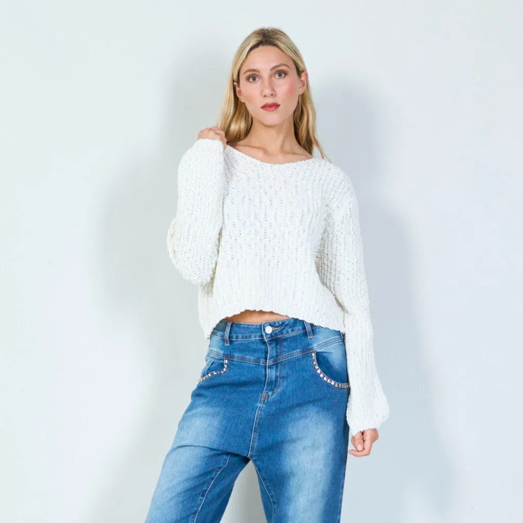 Chunky knit v-neck sweater wholesale