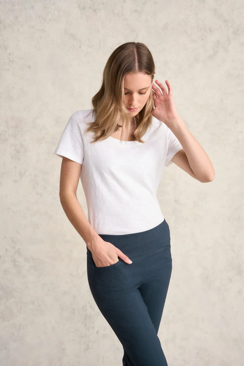 Curved Hem Pant